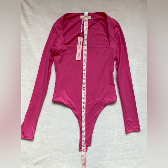 QINSEN Women's Sexy Square Neck Bodysuit - Picture 9 of 11